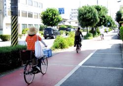 ��ž�֤ǤҤ�ƨ��