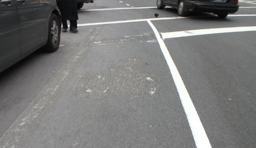 Wipes Off Bike Lane, www.streetsblog.org