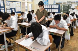 ���̥ƥ���