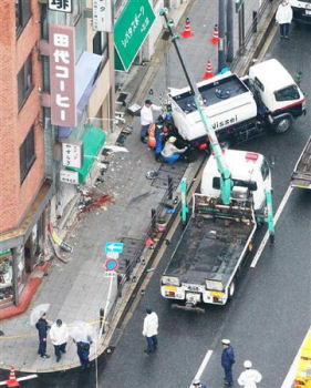 事故誘発したのは無謀自転車