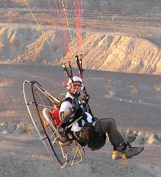 モーターパラグライダー ,Photo by www.FootFlyer.com