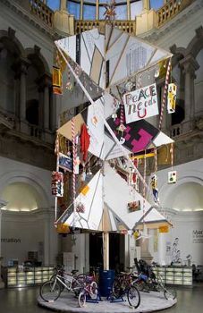 Christmas Tree Uses Pedal Power, www.treehugger.com