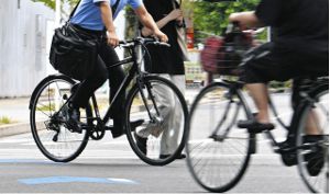 Ƴ��3����