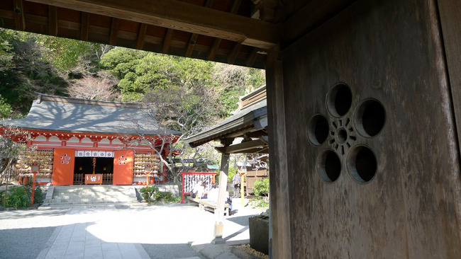 荏柄天神社山門
