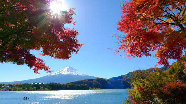 もみじトンネルからの富士山