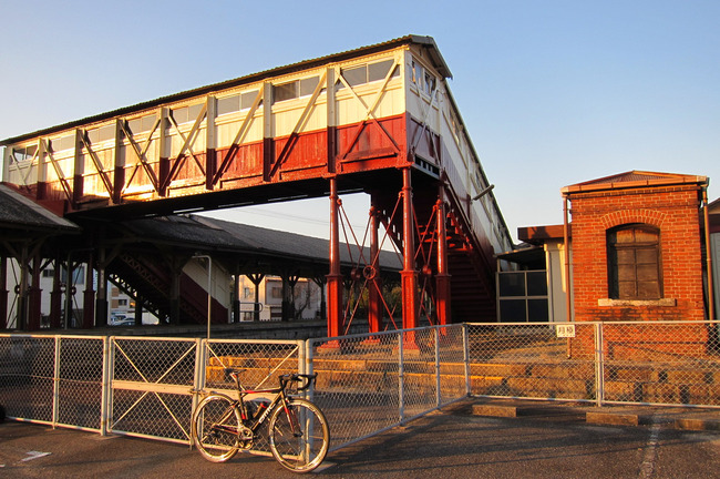 半田駅