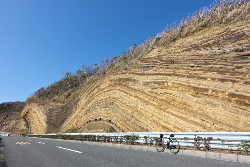 火山地形を体感 伊豆大島でジオポタリングを楽しむ 自転車百景