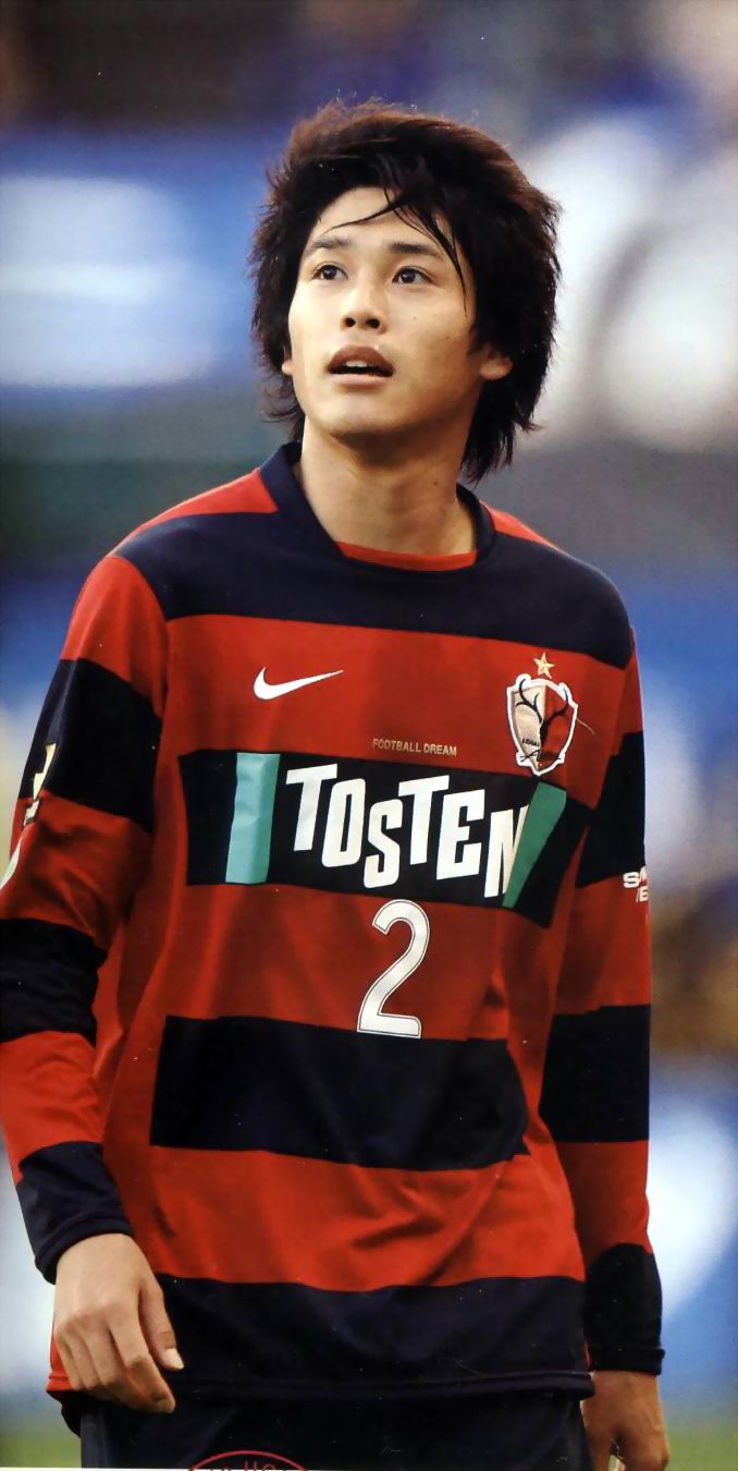 内田篤人 W杯へ思い込め…自身セレクト写真集6・6発売 : ちょwww勢いwww