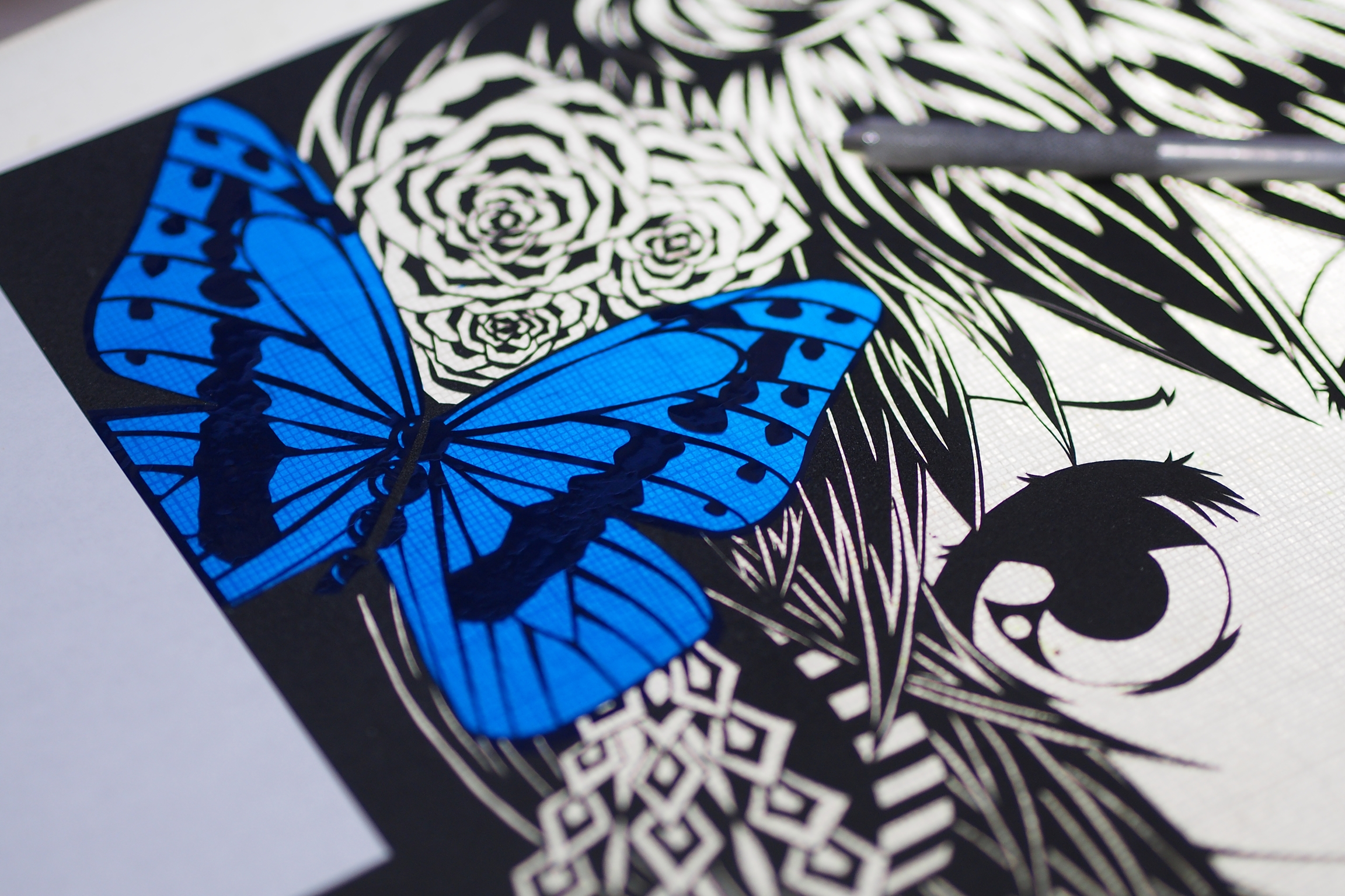 アート作品 / セロファン切り絵 Tommy atelier-切り絵-