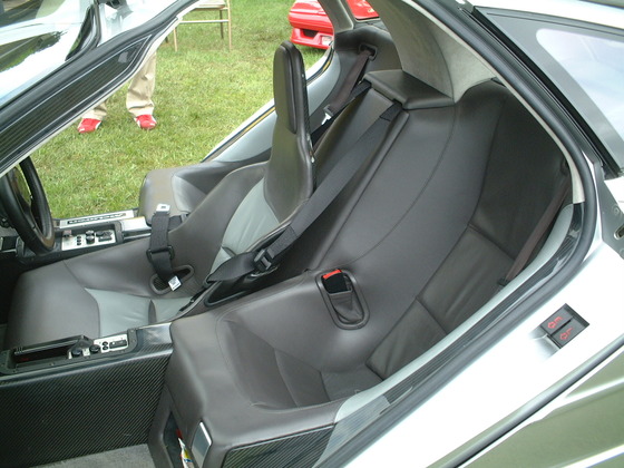 McLarenF1_cockpit02