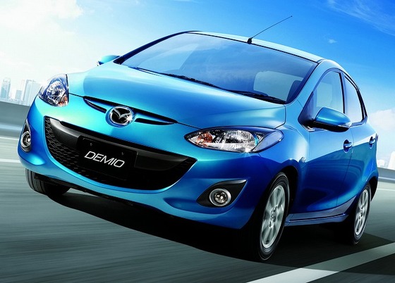 mazda_demio_13-SkyActiv_-2011_1