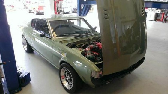 Toyota-1977-Celica-GT-Liftback-V8-Custom_01