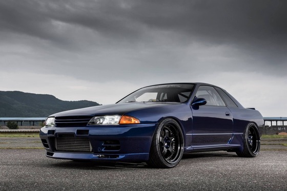 Nissan-Skyline-GTR-R32-1