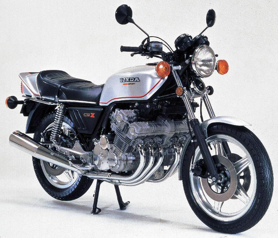 ぼく「とーさんこのバイクカッコイイね！」　とーさん「昔乗ってたんじゃよ・・・ＣＢＸ１０００というんじゃ」