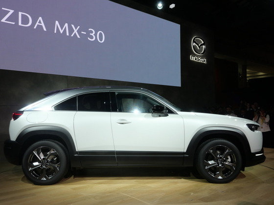 l_mat2019-10-23mazda_image05_w290