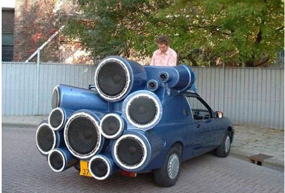 speakers-car-boom