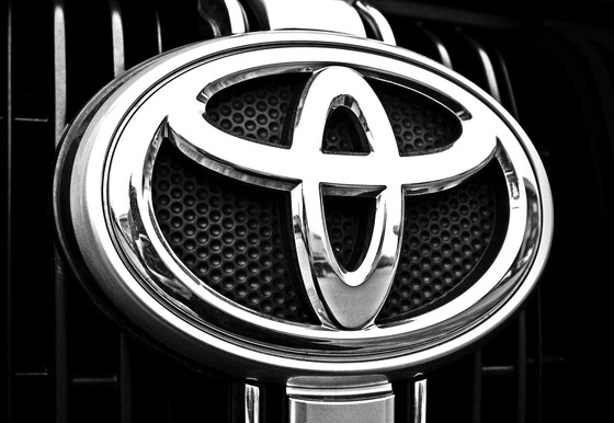 toyota-emblem