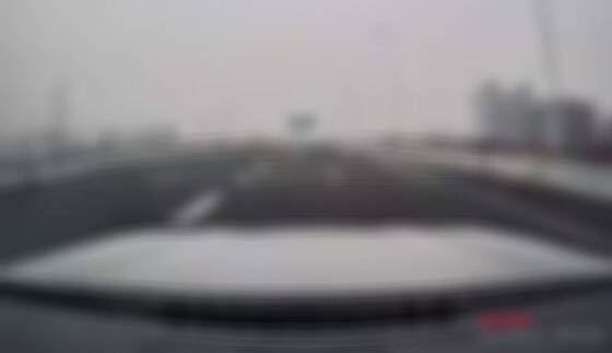 【動画】中国の高速道路事故が怖すぎる…