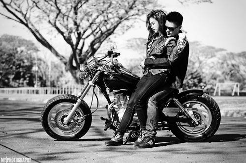 girl-and-guy-on-motorcycle