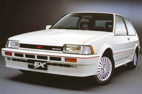 【画像】昔のトヨタ車のカッコよさは異常ｗｗｗｗｗｗのサムネイル