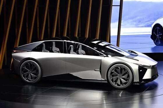 【悲報】トヨタ、2027年に発売予定としていた次世代EVの開発を中止 …いったいなぜこんなことに…のサムネイル