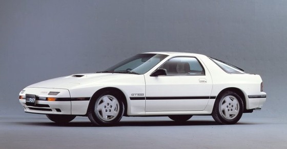 mazda_rx-7_1985_1-680x354