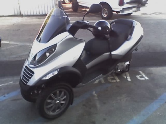 Piaggio_mp3