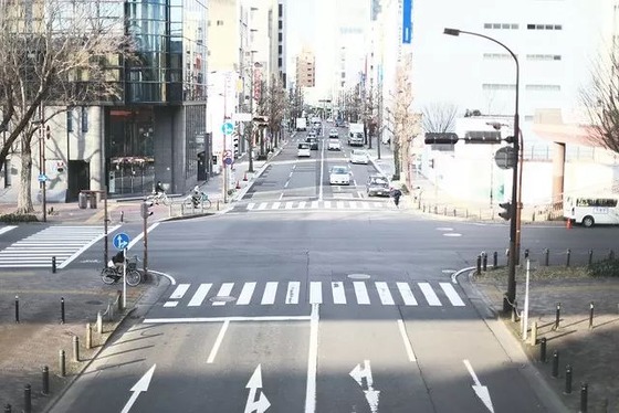広くない道路