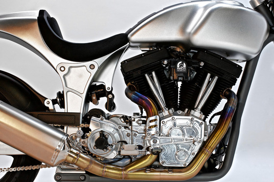 OD-BF515_RUMBLE_M_20150226124938