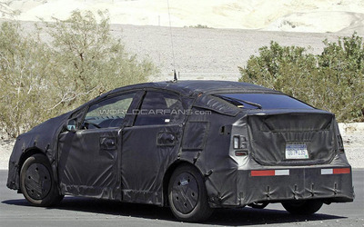 toyota-prius-2015-1