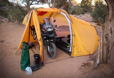 nomad-tenere-expedition-motorcycle-tent_s