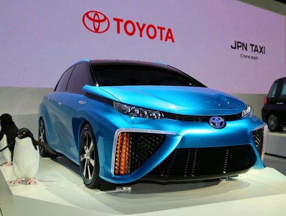 TOYOTA_FCV3