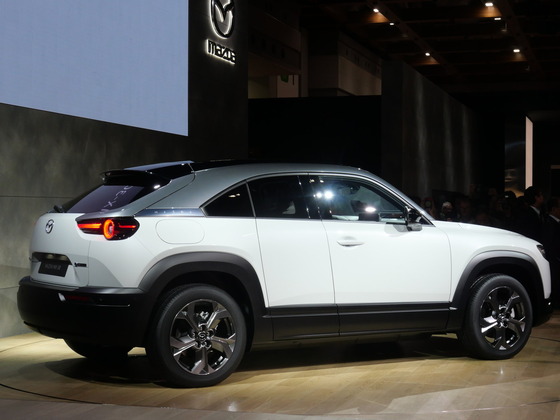 l_mat2019-10-23mazda_image06_w290