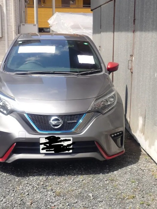 違法駐車のせいで車出せないんだけどのサムネイル