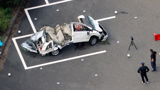 【画像】山陽自動車道で20代男女6人が死傷した単独事故の車両がヤバすぎる…