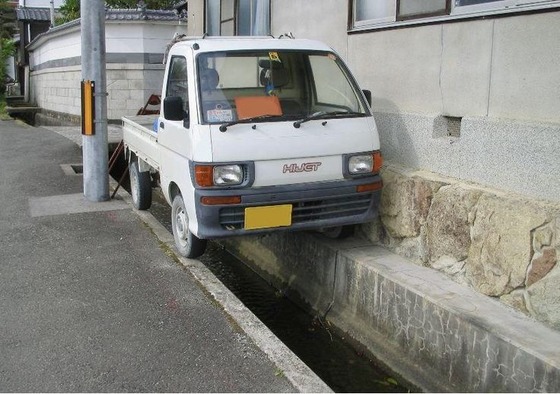 oTo2Uzm