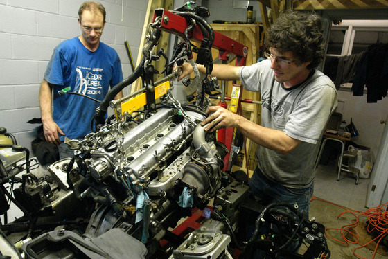 Pontiac-Solstice-swap-TOYOTA-Supra-2JZ-Engine_006