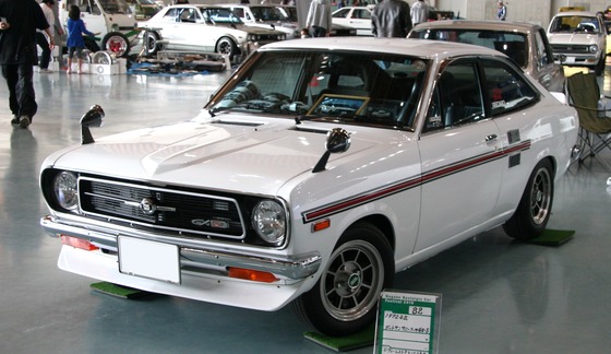 Datsun_Sunny_B110_GX