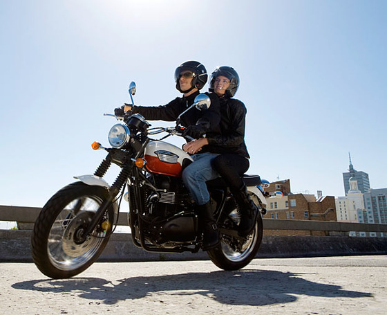 02-motorcycle-safety-tips-622x505