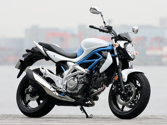 suzuki_gladius