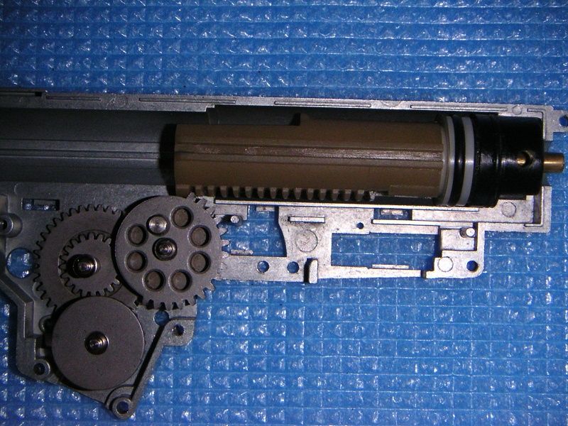 Cm042のメカボックスを交換する2 直列4気筒 3000cc