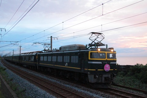 EF81 114 トワイライトEXP