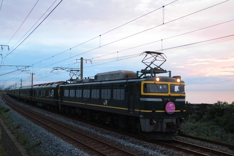 EF81 114　トワイライトEXP