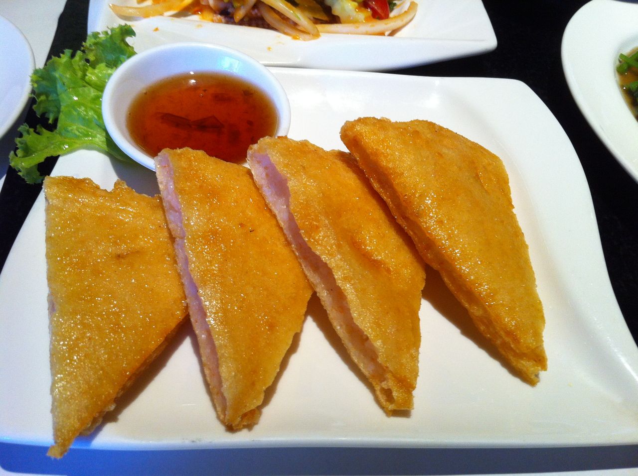 台湾が発明した「タイ料理」！？―月亮蝦餅（ユエ・リャン・シィアー