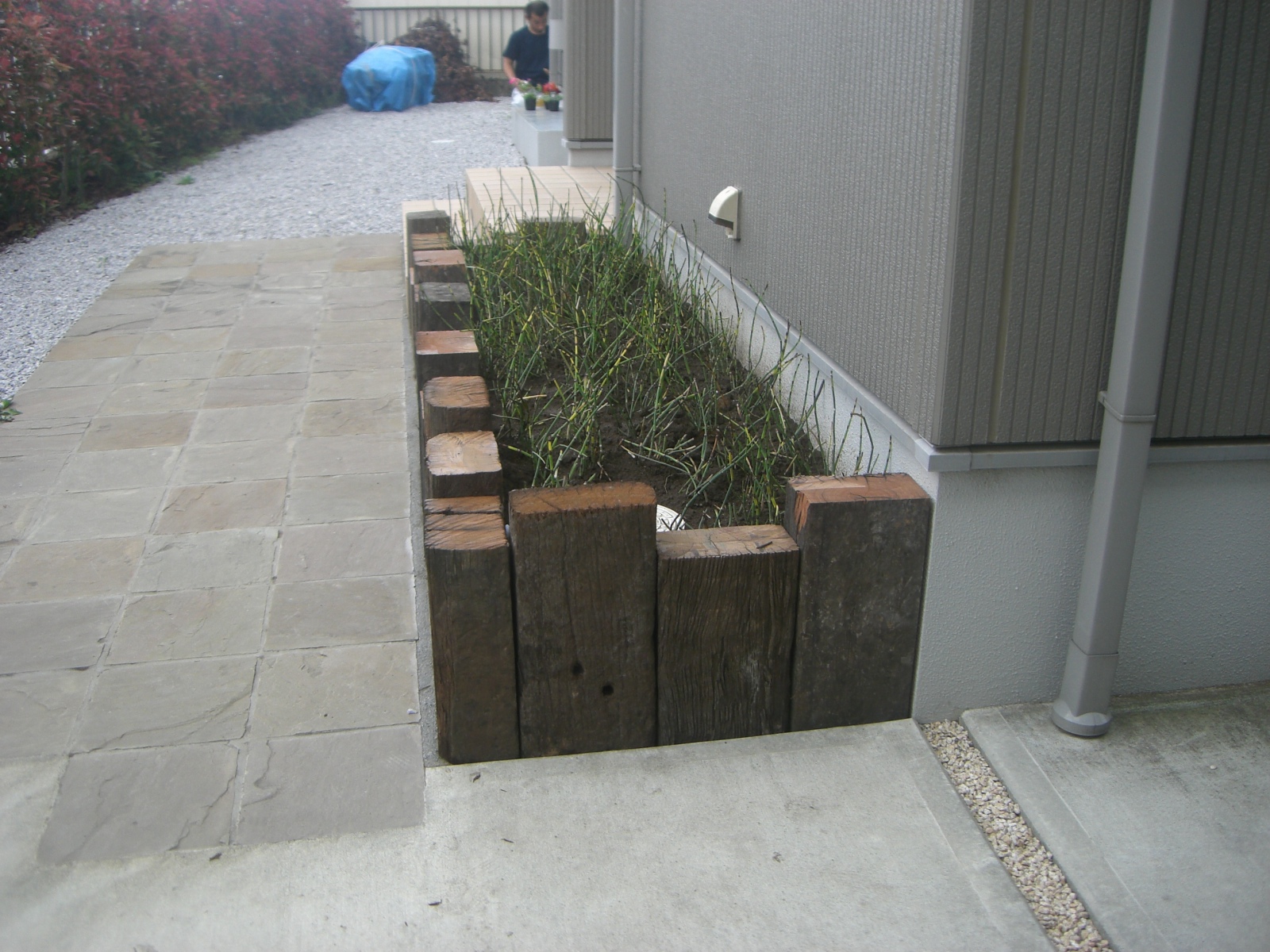 枕木花壇 日々のエクステリアを考える