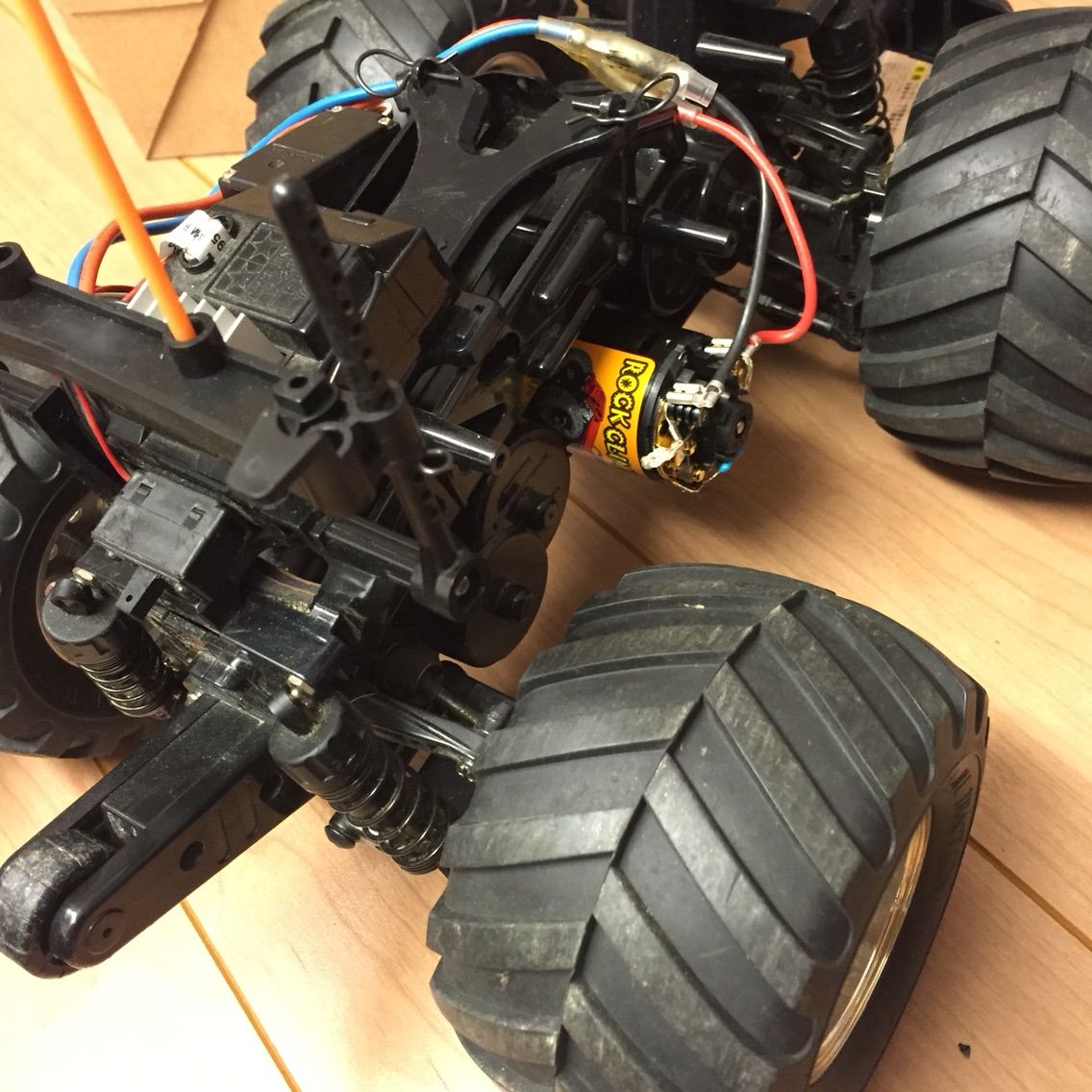 GF-01クローラー化② モーター編 : 15年ぶりに思い出したラジコンを