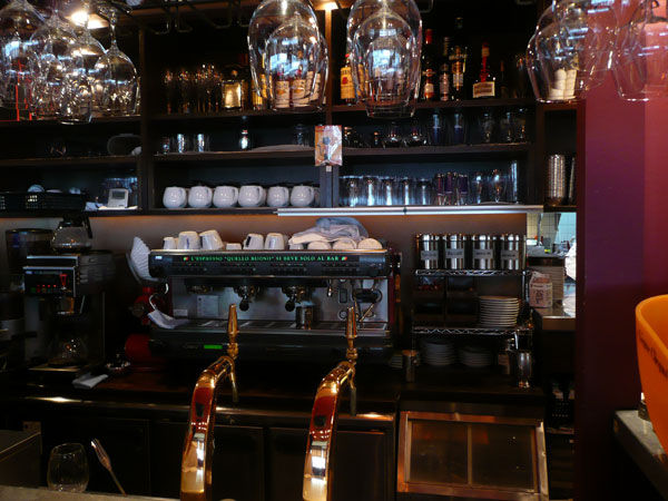 ヴィロンのブラッセリーで軽めにサラダランチのつもりが レトロドールが美味しすぎる 渋谷 Soba De Sova