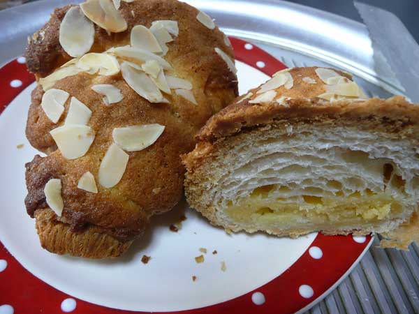 オークウッド 春日部のお気に入りパン Soba De Sova