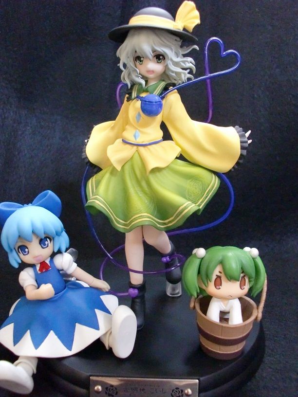 グリフォン 東方プロジェクトシリーズ 古明地こいし : どうし