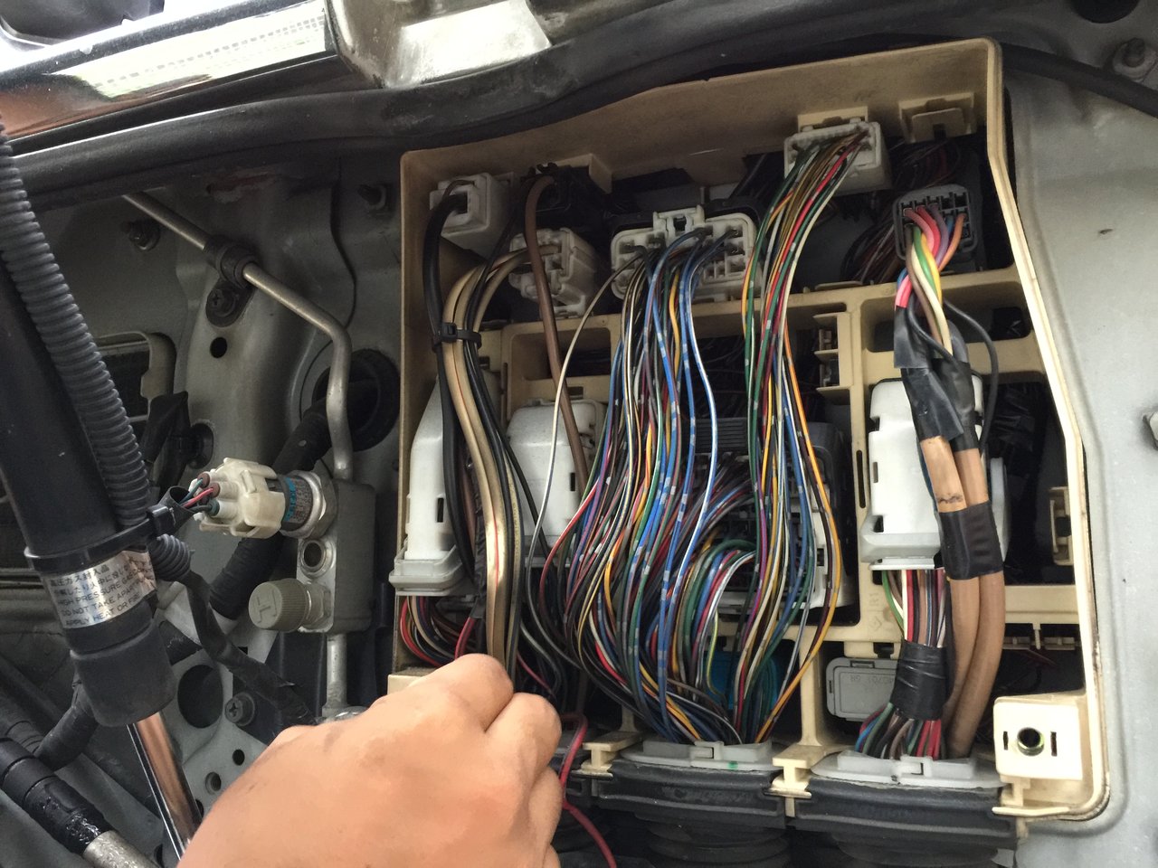 Ledデイライトを付け替えても点滅するので結局 よりみち萌えෆ トラック